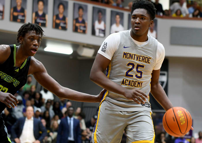 Montverde Academy senior forward Derik Queen looks for a lane against Prolific Prep during the MAIT championship game Saturday.